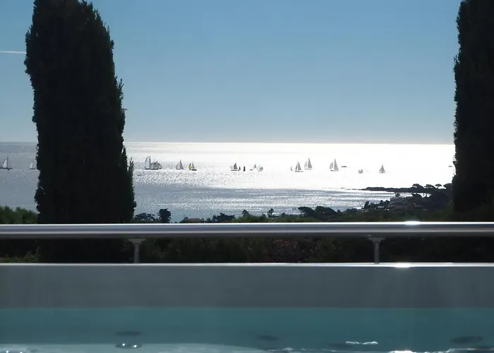 Riviera, Sea View, Pool, Jacuzzi, Sauna, Walk To The Вилла *