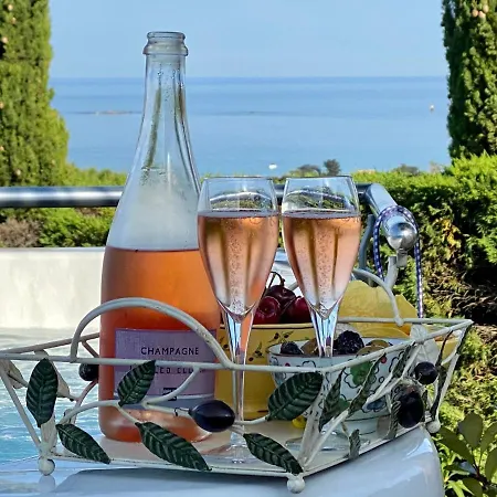 Villa Riviera, Sea View, Pool, Jacuzzi, Sauna, Walk To The Sainte-Maxime