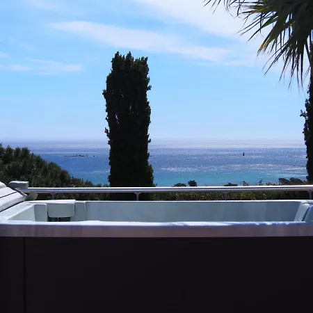 Villa Riviera, Sea View, Pool, Jacuzzi, Sauna, Walk To The