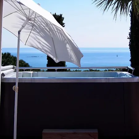 Villa Riviera, Sea View, Pool, Jacuzzi, Sauna, Walk To The Sainte-Maxime