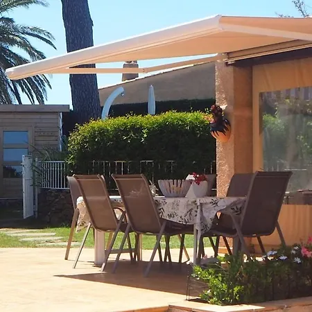 Villa Riviera, Sea View, Pool, Jacuzzi, Sauna, Walk To The
