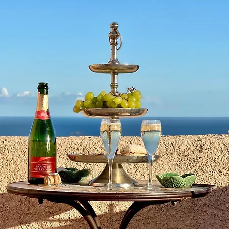 Riviera, Sea View, Pool, Jacuzzi, Sauna, Walk To The *