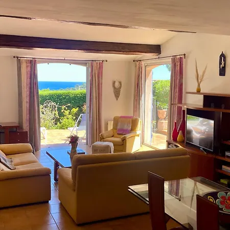 Villa Riviera, Sea View, Pool, Jacuzzi, Sauna, Walk To The
