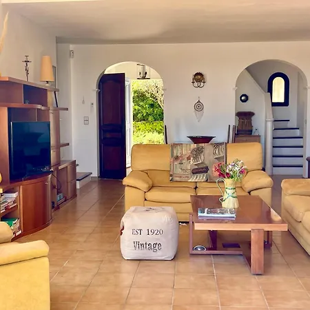 Villa Riviera, Sea View, Pool, Jacuzzi, Sauna, Walk To The *