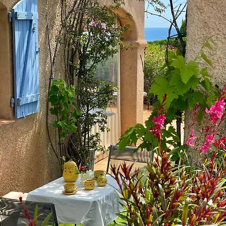 Villa Riviera, Sea View, Pool, Jacuzzi, Sauna, Walk To The *