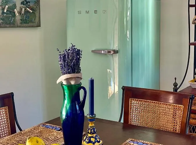 Villa Riviera, Sea View, Pool, Jacuzzi, Sauna, Walk To The *